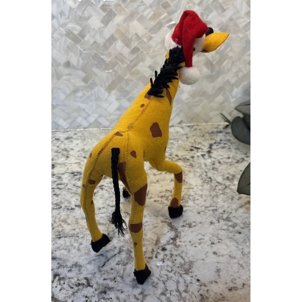 Annalee Doll Decorating Giraffe 2010 Exclusive Design Christmas Santa Hat animal